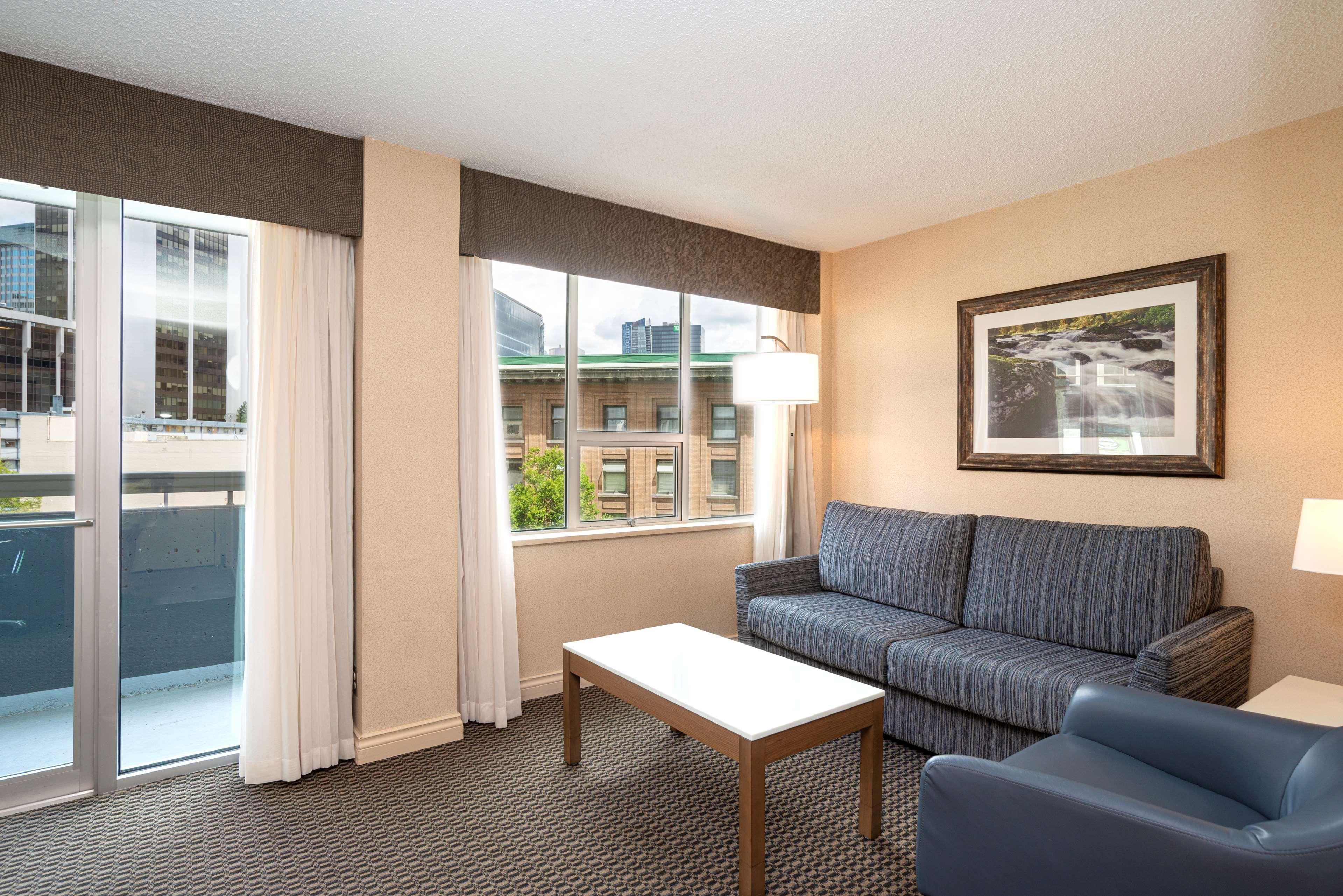 Best Western Premier Chateau Granville Hotel & Suites & Conference Centre Vancouver Bagian luar foto